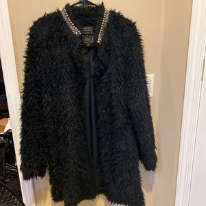 Pearl beaded collar black faux fur coat by Guess